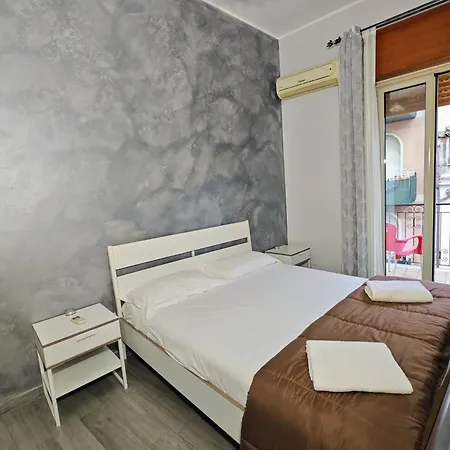 Etnapartment 1 *