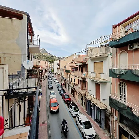 Apartment Etnapartment 1 Giardini Naxos